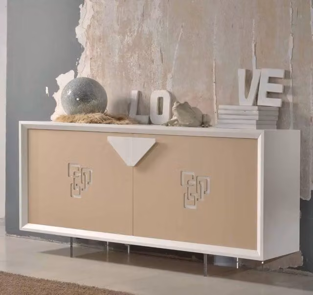 Credenza in frassino laccato bianco poro aperto con 2 porte e piedi in plexiglass Mobili 2G L: 180 cm, P: 50 cm, H: 90 cm
