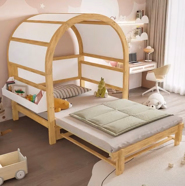 Letto per bambini a casetta con tetto arcuato, estraibile, 140x200 cm, in pino e MDF bianco e naturale
