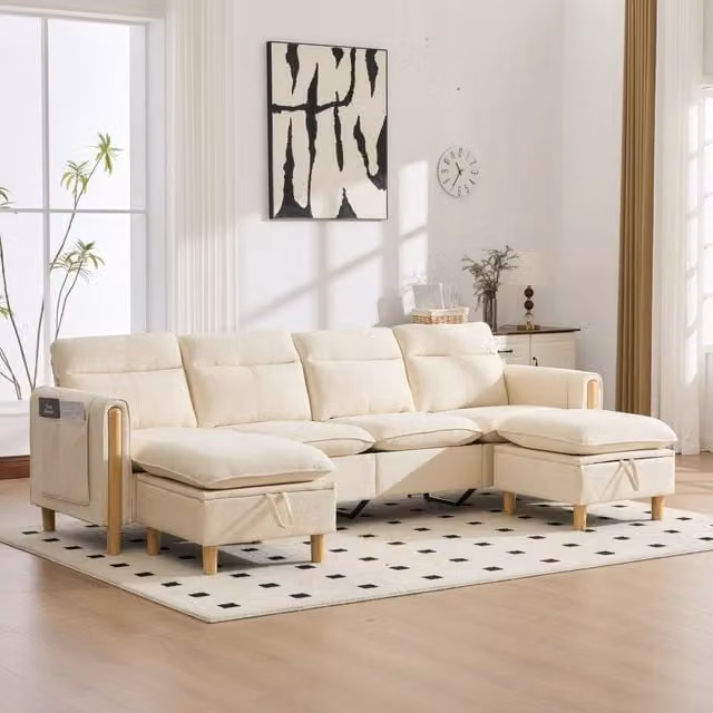 Divano a U modulare per 4 persone con 2 pouf contenitore, tasche laterali e piedi in legno massello in ciniglia beige
