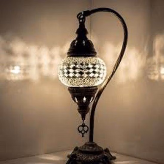 Lampada da tavolo turca con vetro mosaico bianco da 12 cm – Lampada orientale per un'illuminazione suggestiva