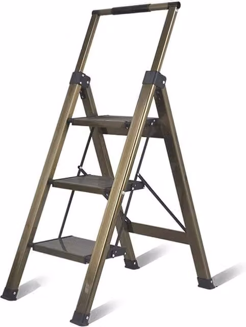 Scala a 3 rami in alluminio color oro con maniglia telescopica e raddrizzabile H: 105,5 cm, L: 64,0 cm, P: 47,0 cm