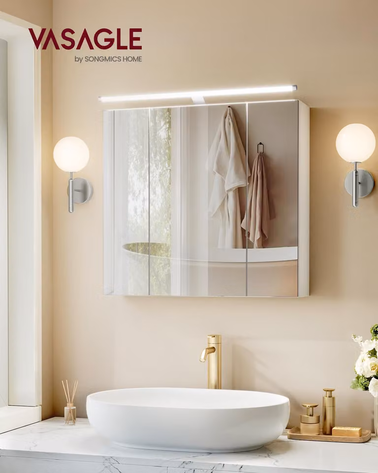 VASAGLE Armadietto a specchio, pensile con ripiani regolabili, illuminazione, 3 ante, stile moderno, 15 x 60 x 55 cm, bianco