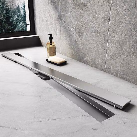 Sgocciolatoio per doccia in acciaio inossidabile da 60 cm - Montaggio doppio - Set di drenaggio a pavimento con pompa e filtro per capelli con barriera anti-odori