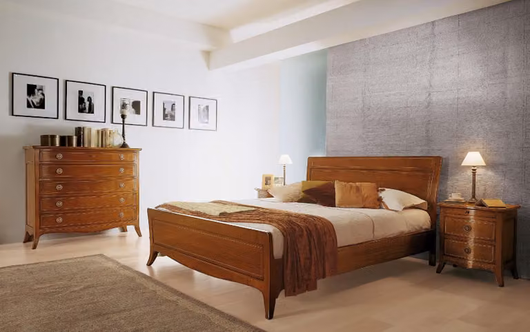 Doppelbett Bett Luxus Betten Holz Bettgestelle Bettrahmen Braun Design Klassisch