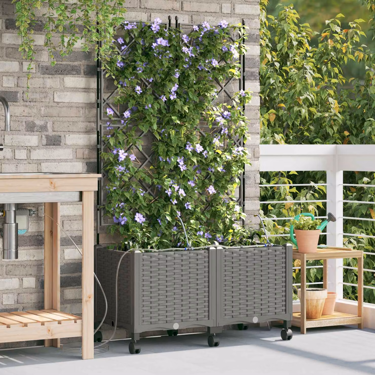 Set di 2 vasi da giardino con irrigazione e ruote vidaXL, colore grigio chiaro, in plastica