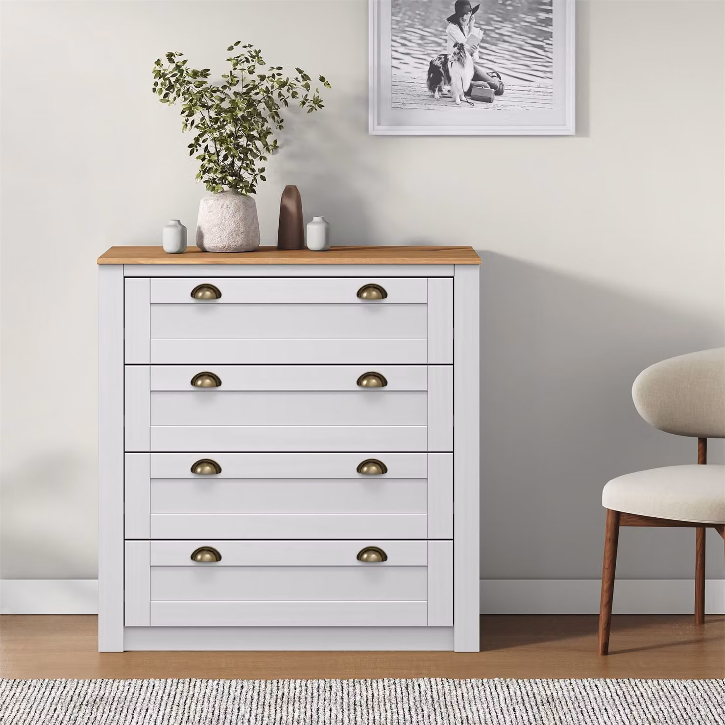 Comodà BOLTON in legno massello bianco/marrone, credenza con 4 cassetti e maniglie a conchiglia in metallo, credenza in pino, legno laccato