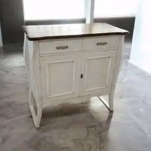 Credenza in legno Shabby chic 2 ante sagomata bianca anticato e noce scuro con maniglie infinito bronzo anticato