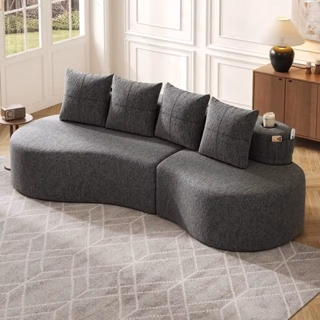 Divano moderno REDOM in tessuto grigio con cuscini e portabicchieri L/P/H: 240 x 109 x 60 cm – 1