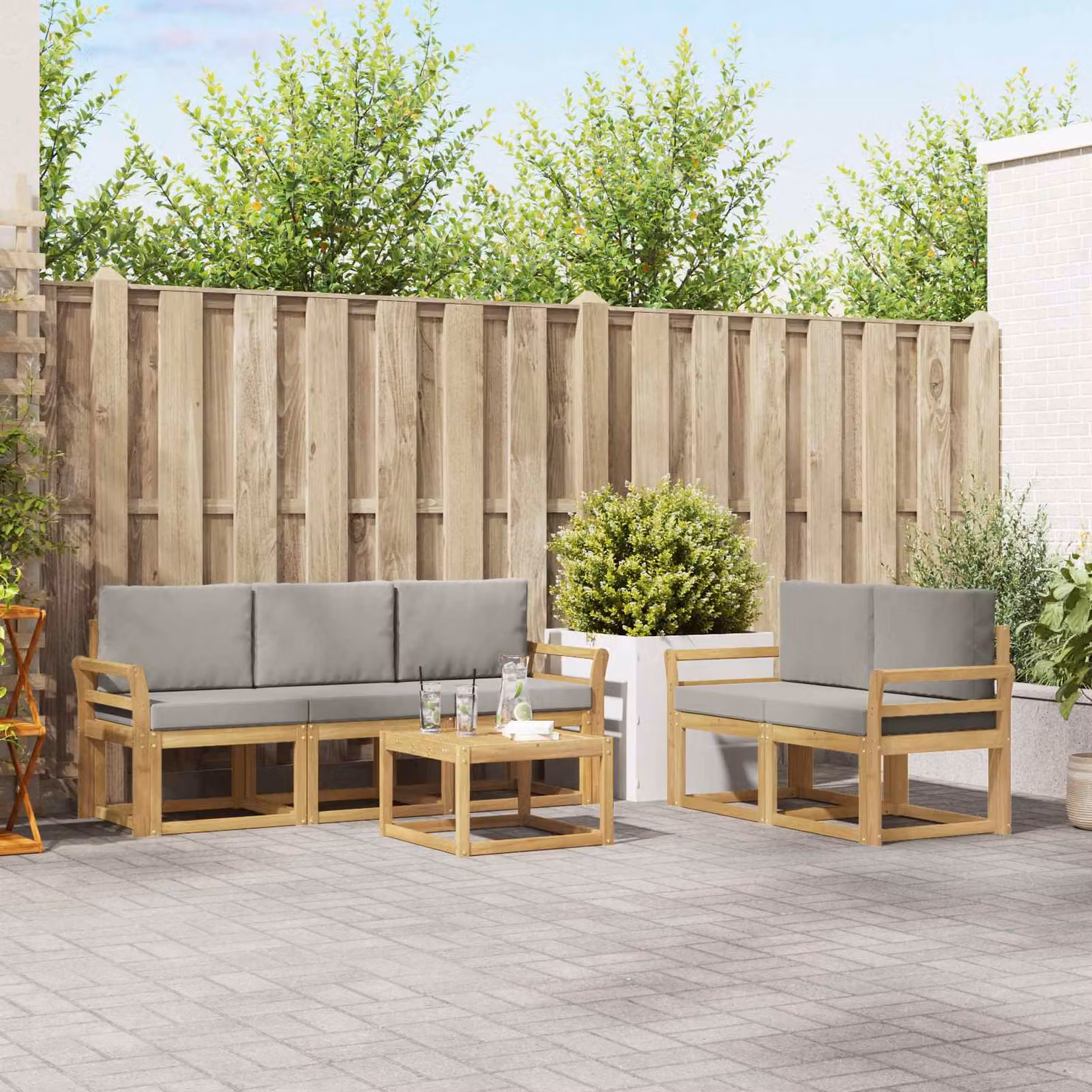 vidaXL Set di divani da esterno a L con tavolino, 6 pezzi, Bianco e Grigio, in Legno di Acacia e Tessuto