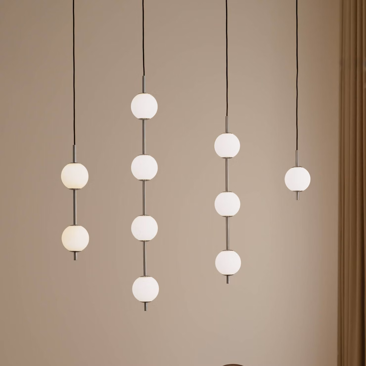UMAGE Lampada a sospensione Audrey, dimmerabile, Alluminio / Grigio / Zincato, Soggiorno / Sala da pranzo, Metallo, Design, Lampada a sospensione