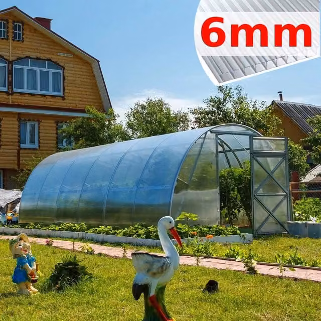 Serra Prime SERRASHOP con copertura in policarbonato alveolare da 6mm e struttura in acciaio zincato L: 400 cm, P: 300 cm, H: 210 cm