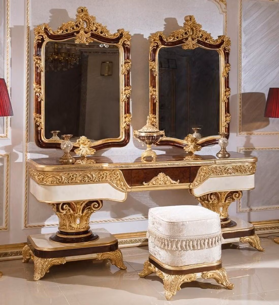 Casa Padrino Set da camera da letto barocco marrone / bianco / oro - 1 comò barocco & 2 specchi barocchi & 1 sgabello barocco - Mobili da camera da letto barocchi - Nobile & Magnifico