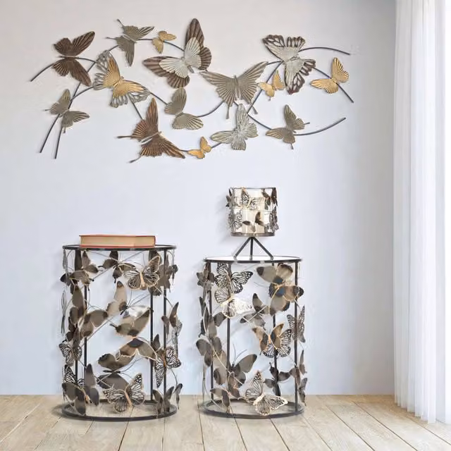 Set da 2 tavolini da salotto Dhulik con decorazione a farfalle, design moderno in vetro e metallo, colori grigio, oro e trasparente, L/P/H: 41 x 41 x 55 cm