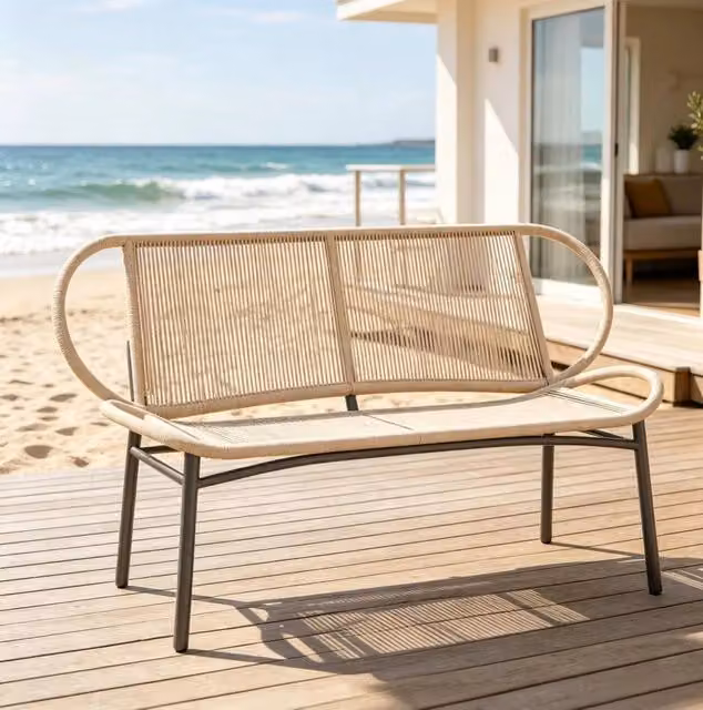 Panca da giardino 2 posti in rattan PE e metallo; 138 x 62 x 83 cm; nero e legno naturale