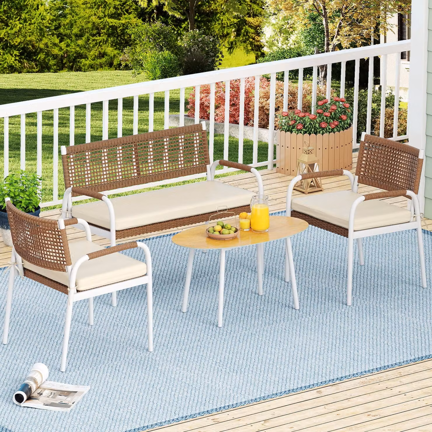 Set da giardino Costway in rattan marrone con divanetto a 2 posti, 2 poltrone, tavolo in vetro temperato e cuscini morbidi per esterno