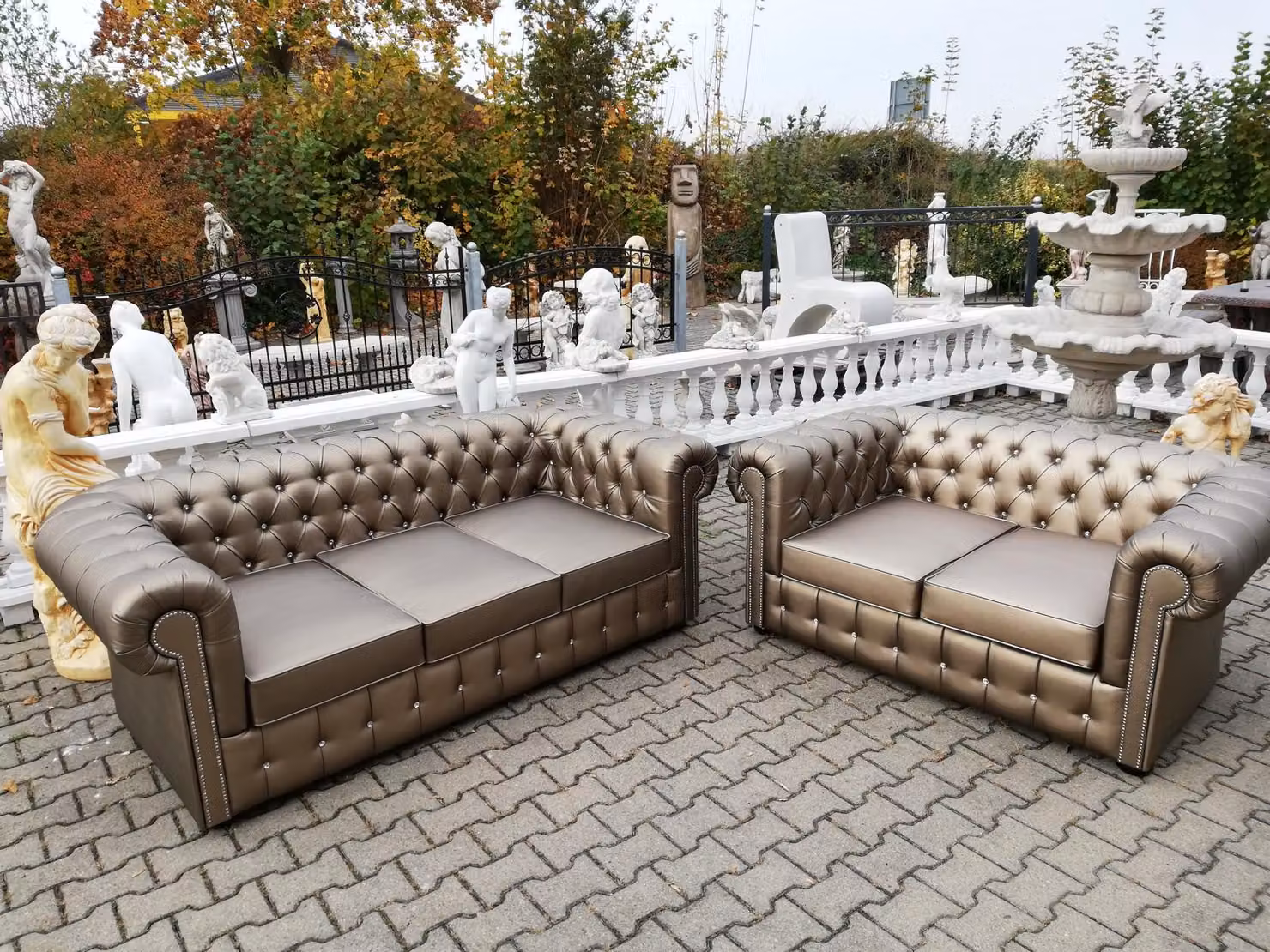XXL Luxus Couch Goldene Chesterfield Sofagarnitur Sofa Couchen Sofas Polster 3+2