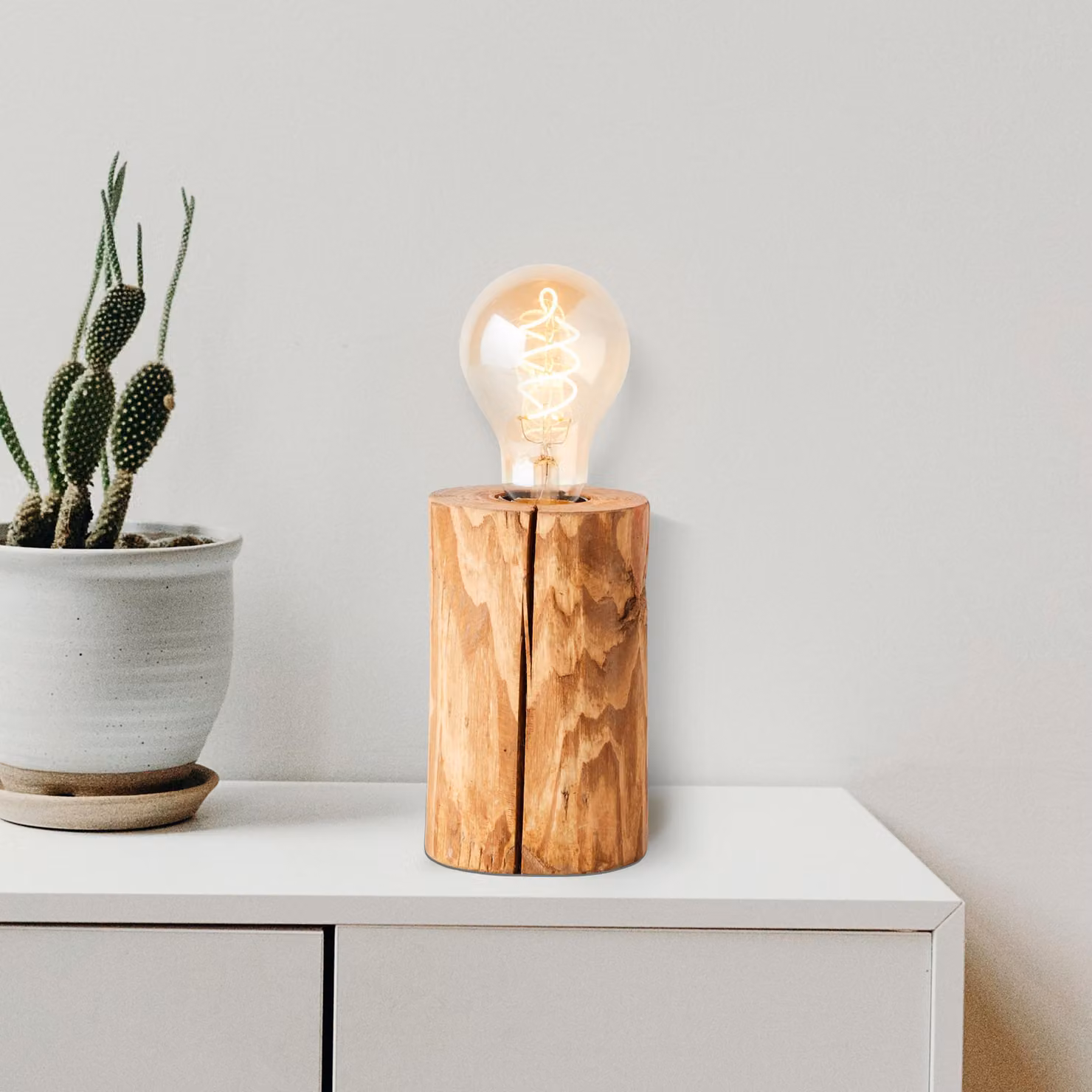 Lampada da tavolo, altezza 15 cm, Ø 10 cm, E27, max. 25 W, interruttore, legno