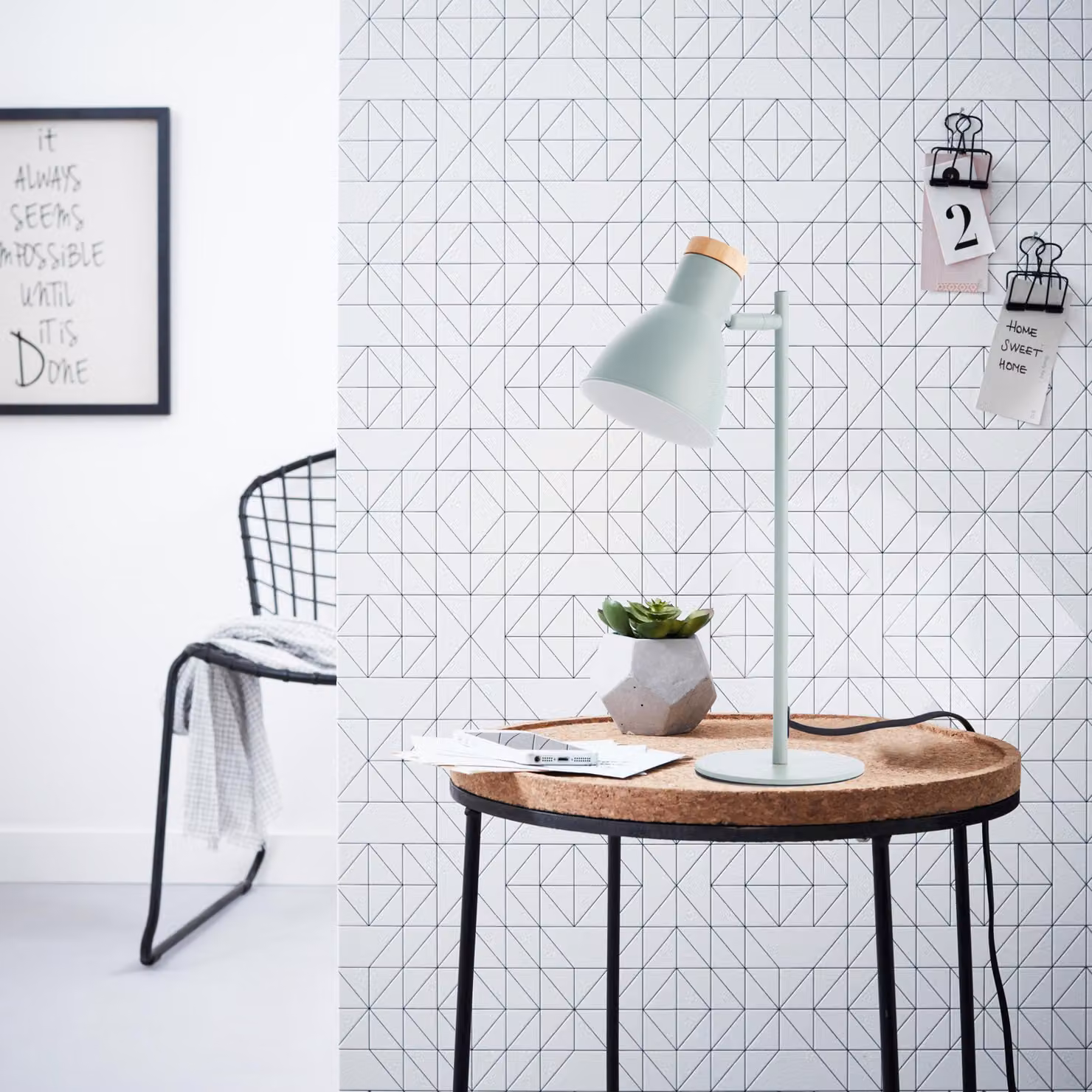 Lampada da tavolo, altezza 44 cm, testa orientabile, E14, 25 W, metallo/legno