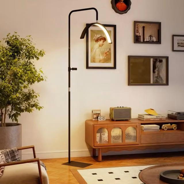 Lampada a mezzaluna professionale da terra per ciglia 36 W con supporto telefono, luce LED 4150 lm Ra > 95, regolabile con telecomando, colore nero, Altezza: 136–186 cm – 1
