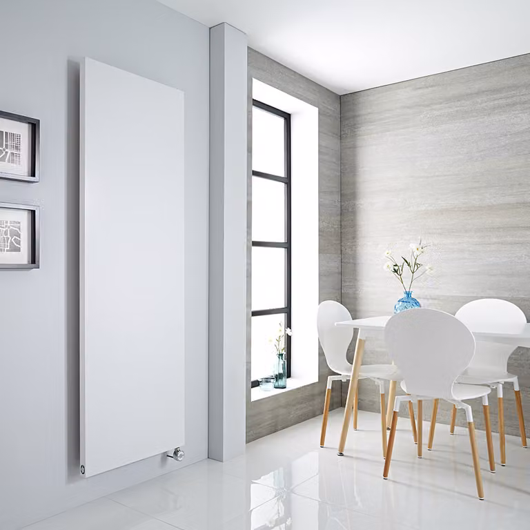 Radiatore Verticale Elettrico di Design Bianco - 1000W - 1800 x 600mm - Arch