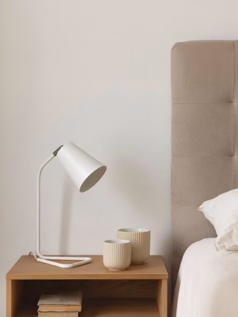 Zig lampada da tavolo in metallo bianca Kenay Home