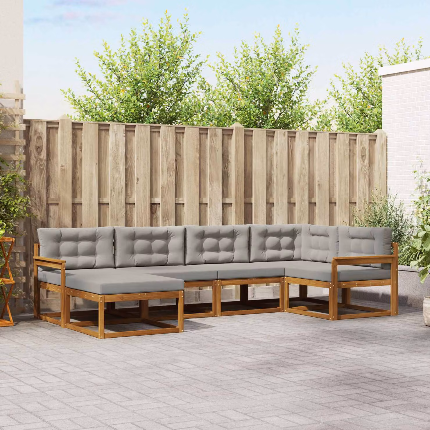 Set di divani da esterno vidaXL a forma di L composto da 6 pezzi in legno di acacia con cuscini beige e grigi per giardino e terrazza