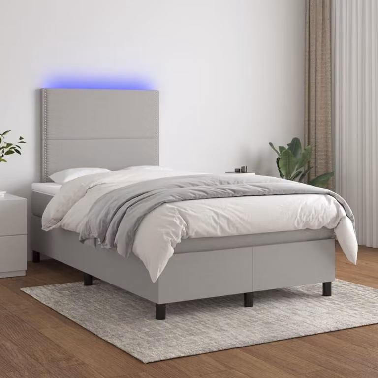 The Living Store Letto a molle con materasso e LED in tessuto grigio chiaro 120x200 cm
