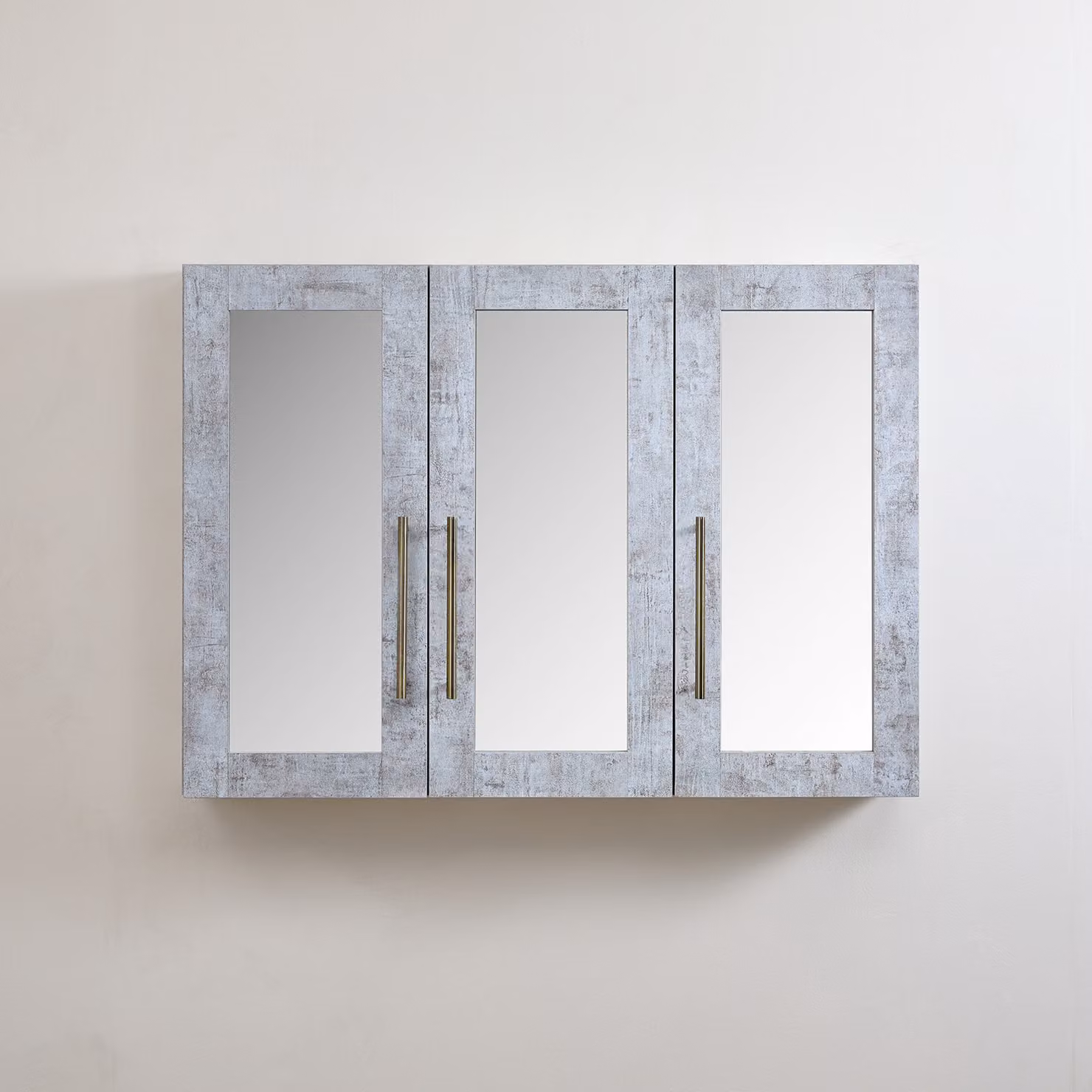 Mobiletto a Specchio da 600mm x 650mm Grigio Cemento - Completo di Maniglie Moderne a Barra in Ottone Spazzolato - Cluo