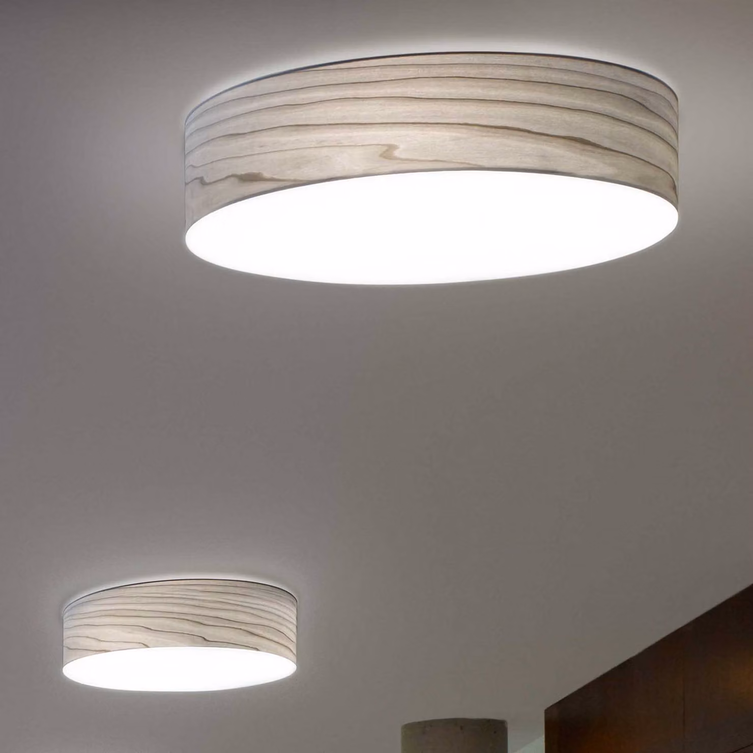LZF LAMPS Applique Gea, dimmerabile, Alluminio / Grigio / Zincato, Soggiorno / Sala da pranzo, Legno, Design, Applique