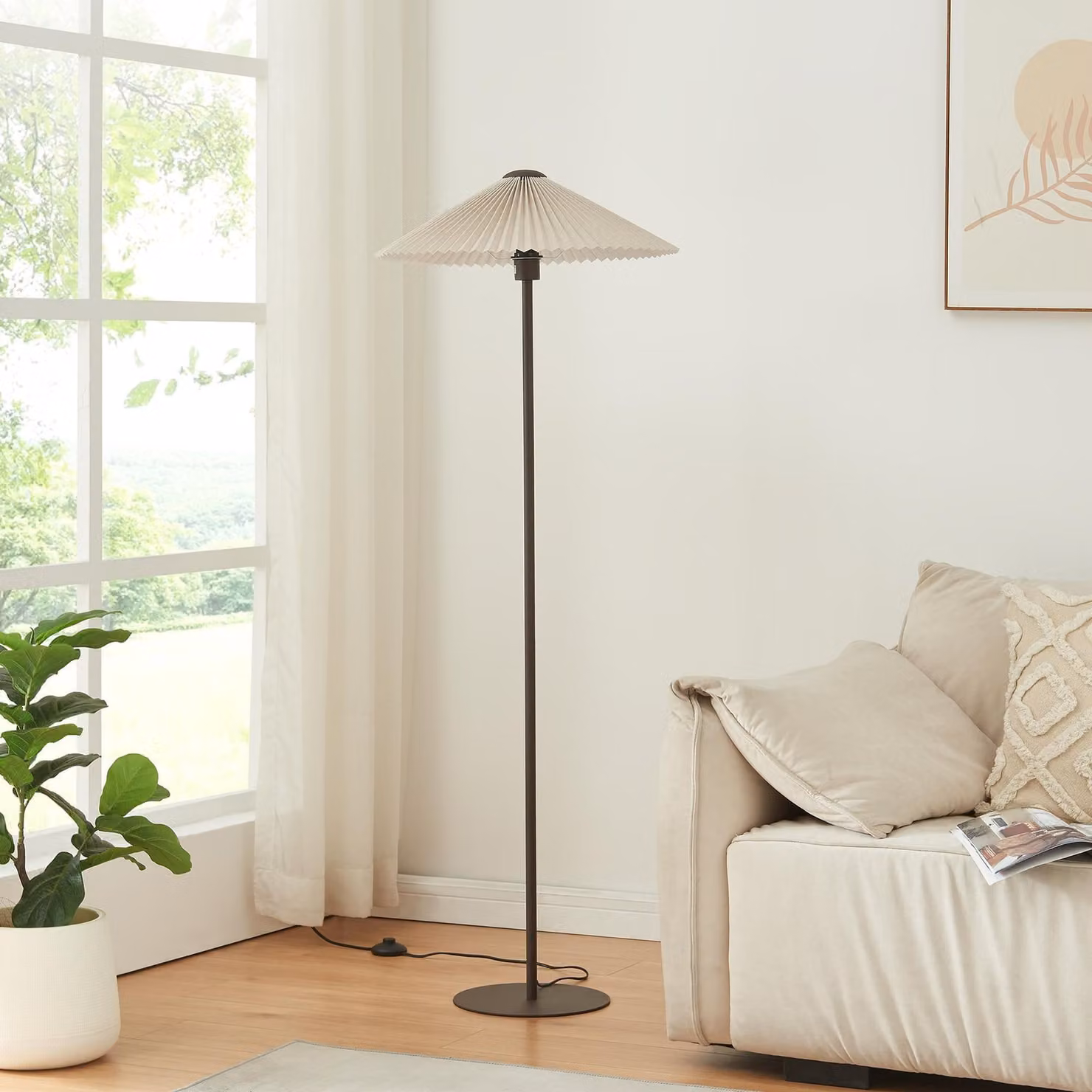 Lampada da terra 'Appledore' a 1 luce con interruttore a pedale in metallo 149 cm Marrone / bianco