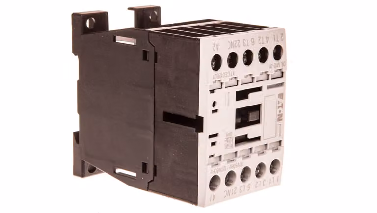 Contattore di potenza 12A 3P 110VAC 0NO 1NC DILM12-01 276862
