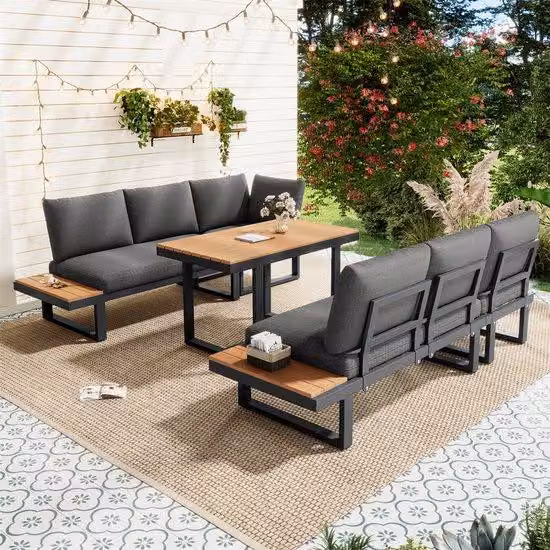 Set da giardino in acciaio con tavolino in plastica effetto legno