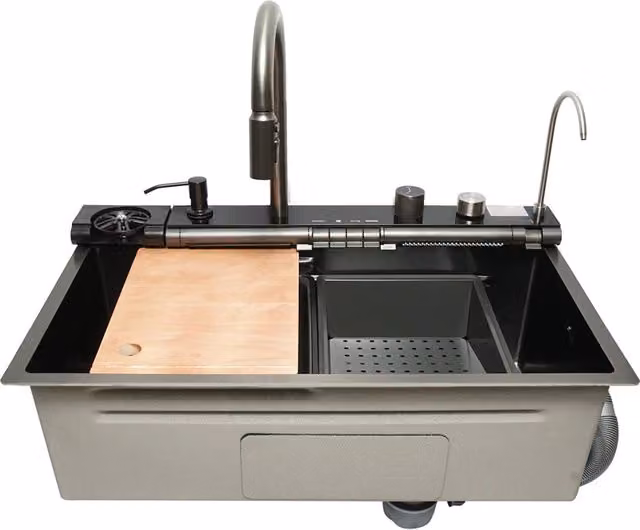 Lavello da cucina multifunzionale in acciaio inox con due rubinetti, display digitale della temperatura, due rubinetti a cascata, lavapentole, scolapiatti, vassoio, tagliere e accessori inclusi, dimensioni 75×46×22 cm.