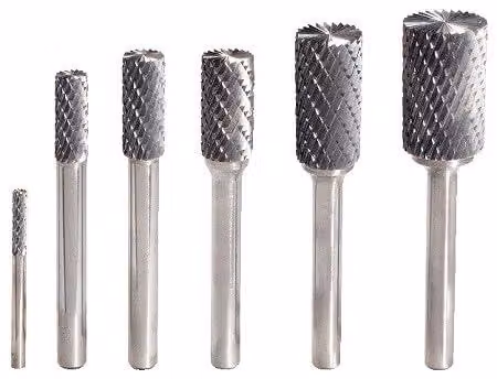 Utensile di fresatura cilindrico con dentatura a stella, forma A, 8 mm