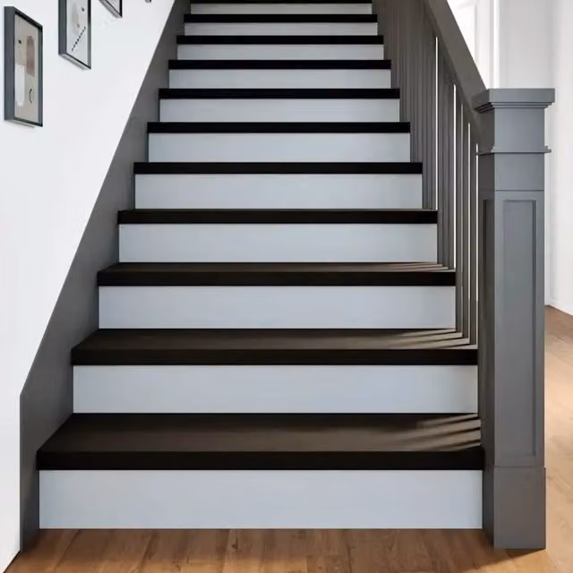 Set di 12 gradini in legno massello di rovere VIDAXL, colore marrone scuro, L: 90 cm, P: 25 cm, H: 2 cm – 1