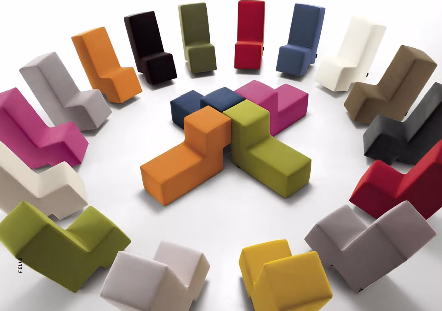 Hocker Ottoman Chaise Lounge Sitzbank Wohnzimmer Möbel gepolstert Fuß Italien