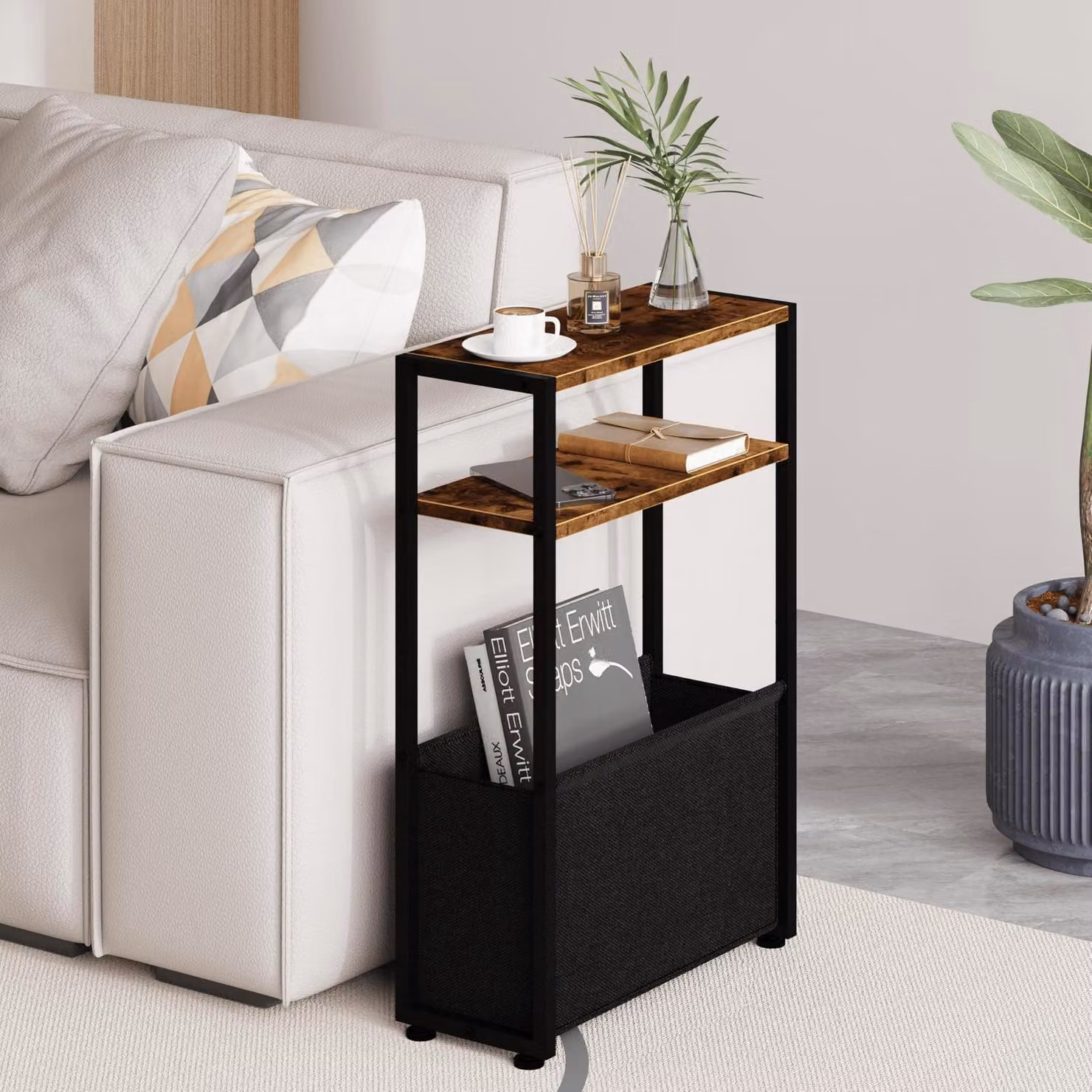 Tavolino laterale stretto, color marrone scuro, dimensioni 20x40x65 cm, con cesto