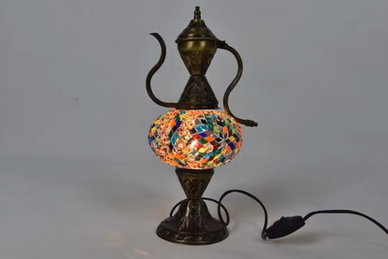 Lampada da tavolo Ibrik turca realizzata a mano in colori vivaci – lampada da notte orientale a forma di caraffa, luce d'atmosfera 45 cm