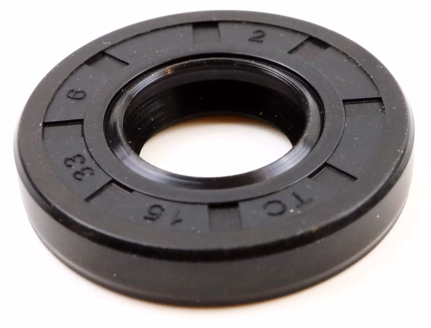 Guarnizione radiale per albero, dimensioni 15x33x6 mm, materiale NBR70, conforme alla norma DIN 3760