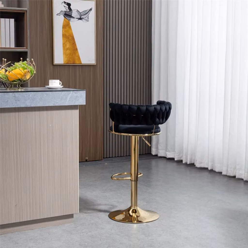 Set di 2 sgabelli da bar MIVRAY in velluto nero con schienale, girevoli a 360° e base dorata, regolabili in altezza – 2