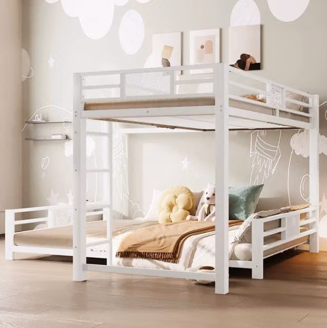 Letto a castello a L in metallo bianco 90x200/140x200 con protezioni di sicurezza
