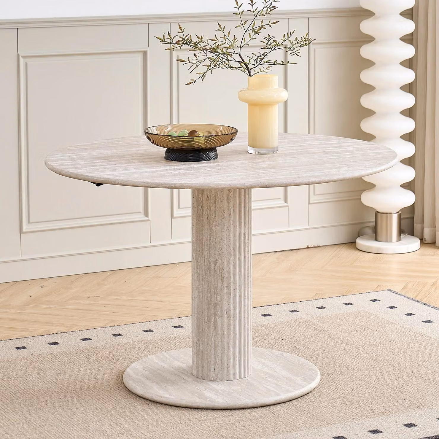 Tavolo rotondo da pranzo - 115 cm di diametro - Piano in vetro - Struttura in legno - Adatto per 4 persone - Stile moderno e minimalista - Aspetto del legno grigio