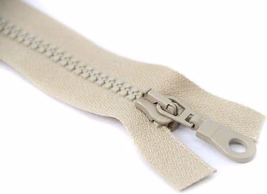 Cordoncino in plastica da 5 mm con fermaglio in plastica - beige scuro - 55 cm