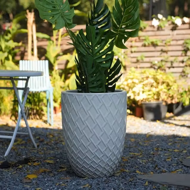 Grande Vaso in Ceramica Artigianale, 42 cm Diametro × 54 cm Altezza, Bianco Lucido con Motivo a Rombo, Traspirante e Gelo-Resistente con Fori di Drenaggio