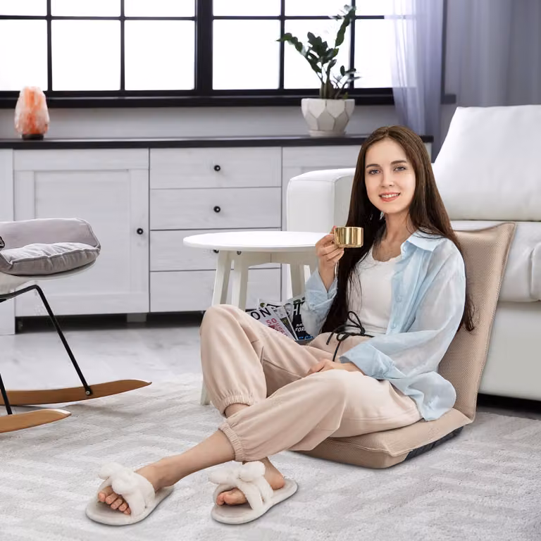 Poltrona reclinabile imbottita Costway con supporto schiena e struttura in metallo, colore beige