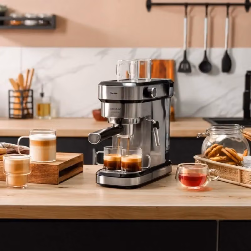 Macchina da caffè espresso Cecotec Cafelizzia 790 Steel Duo color argento con sistema Thermoblock, lancia vapore e funzione acqua calda per caffè macinato, 1350 W – 2