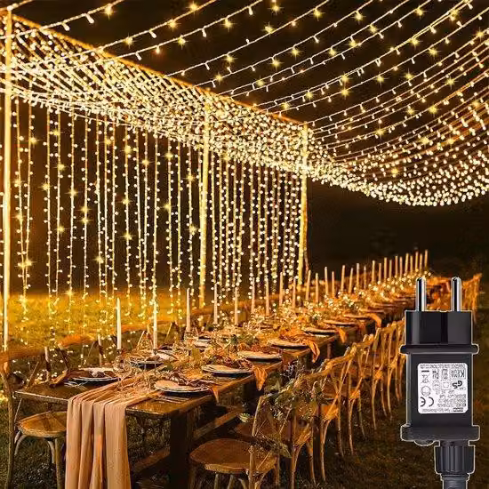 Ghirlanda luminosa natalizia 3 m x 3 m - 300 LED - Con spina - 8 modalità - Per esterni - Resistente all'acqua - Ghirlanda luminosa a cascata - Per interni ed esterni, matrimoni, giardini, pergolati