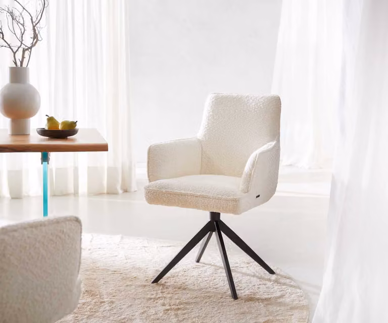 DELIFE Sedia girevole Heira-Flex con braccioli Bouclé Bianco Base a croce larga Nera Girevole a 360° Molle insacchettate