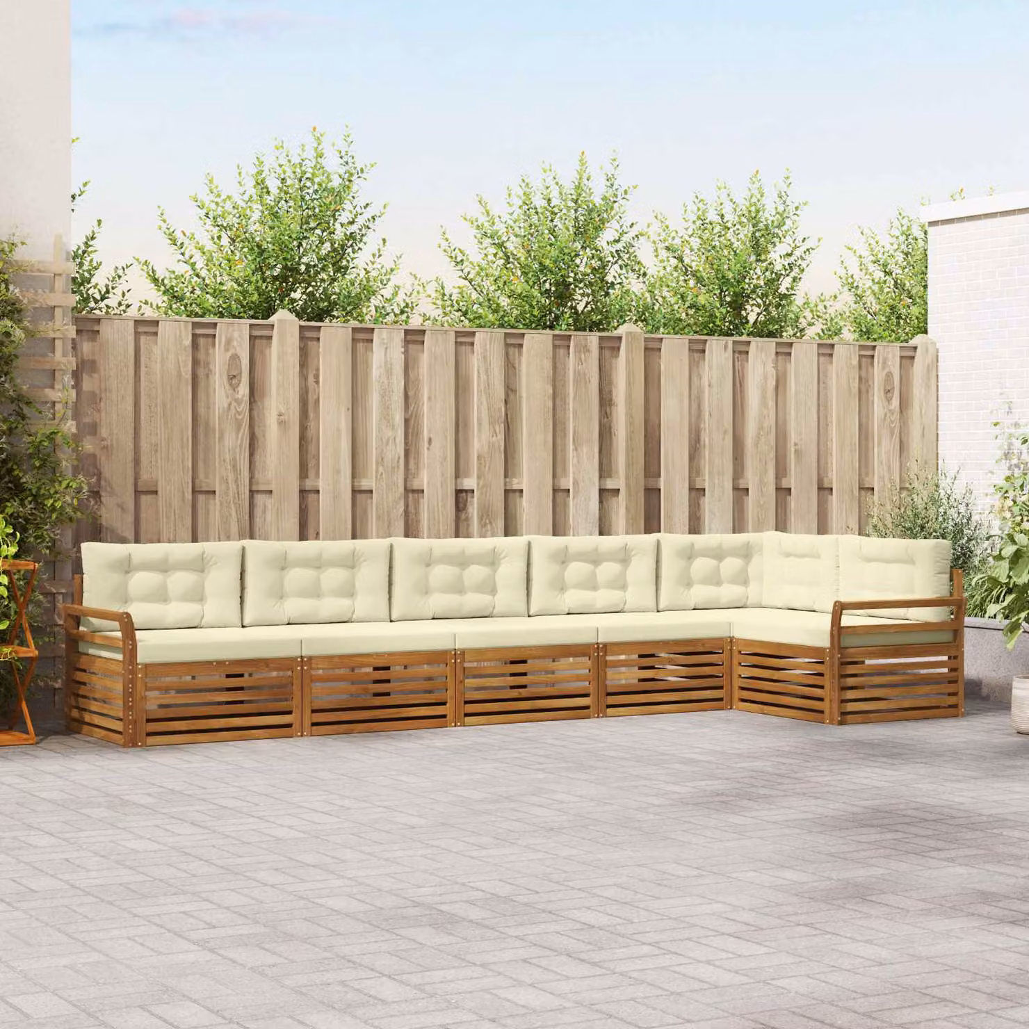 Set di divani da esterno vidaXL a forma di L composto da 6 pezzi in legno di acacia con cuscini inclusi, colore beige e bianco