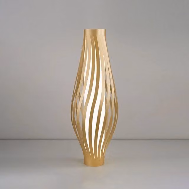 Lampada da terra Totem Dama Helios Linea Zero in polilux oro e metallo Made in Italy